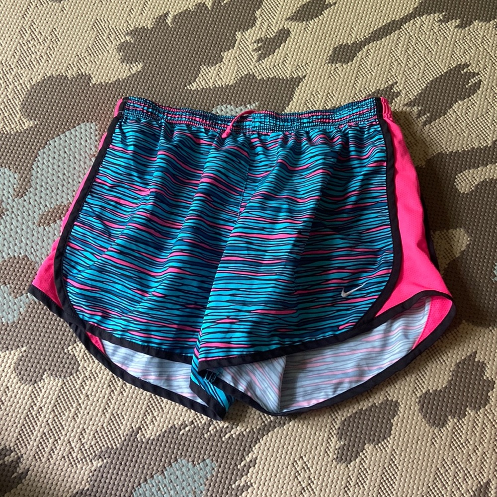 Kids Nike tempo shorts